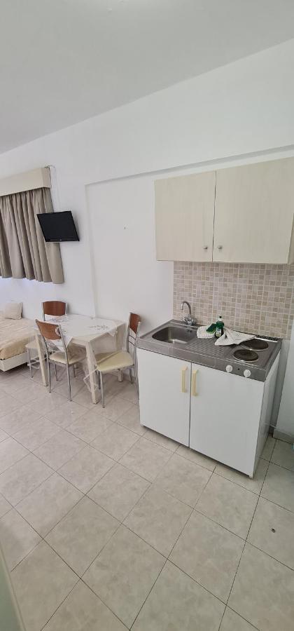 Elarin Studios & Apartments Фалираки Экстерьер фото