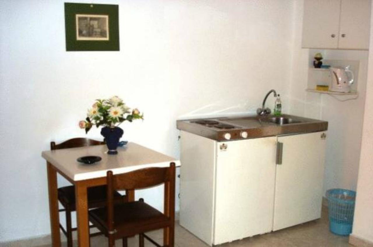Elarin Studios & Apartments Фалираки Экстерьер фото
